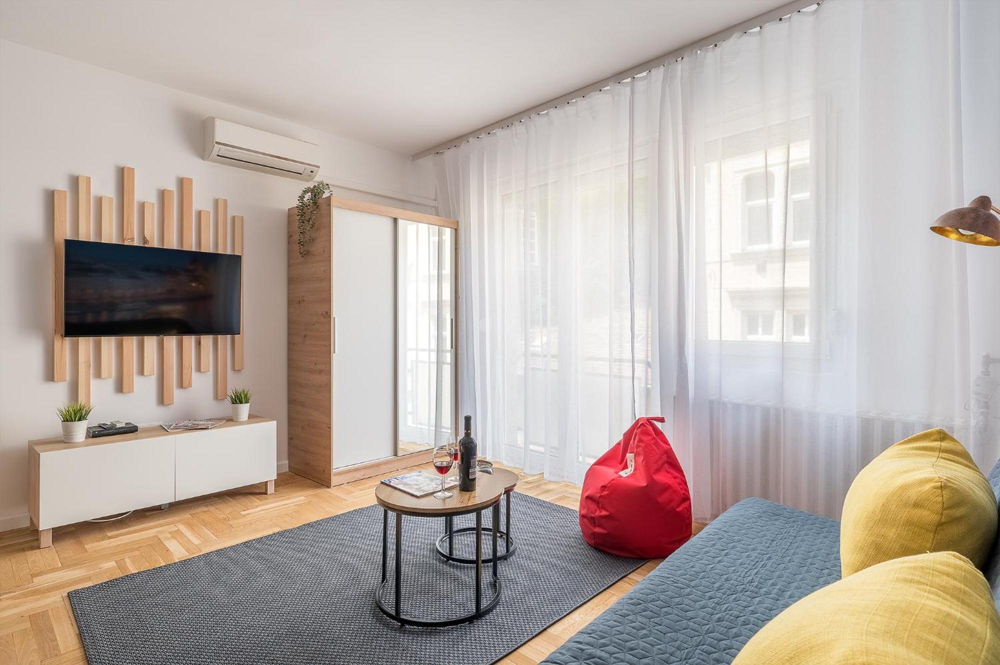 Newly Renovated!!! - Modern Apartment 10 Minutes From The Grand Boulevard Budapest Exterior photo